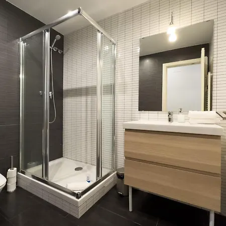 Ainb Barcelona Sants Apartments Room photo