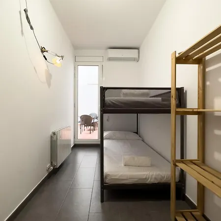 Ainb Barcelona Sants Apartments Room photo