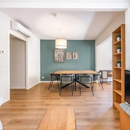 Ainb Barcelona Sants Apartments Exterior photo
