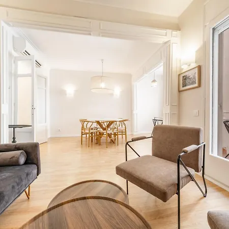 Ainb Barcelona Sants Apartments Exterior photo