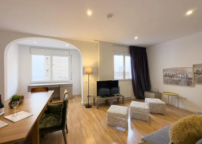 Ainb Barcelona Sants Apartments