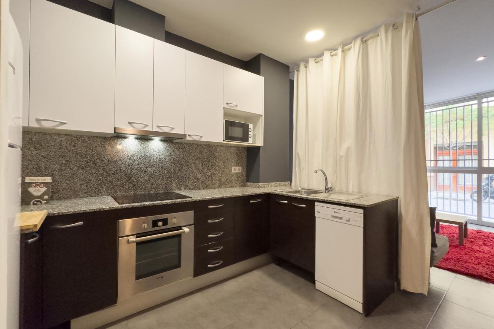 Ainb Sants Appartamento Barcellona